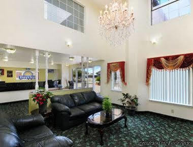 Days Inn By Wyndham San Antonio Southeast Frost Bank Center Екстериор снимка
